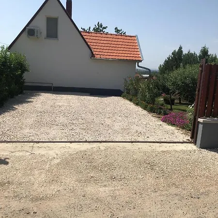 Ruzsa *